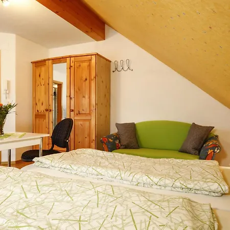 Merk Klein Apartamento Neukirch (Tubingen)