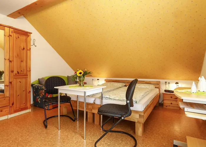 Merk Klein Daire Neukirch (Tubingen)